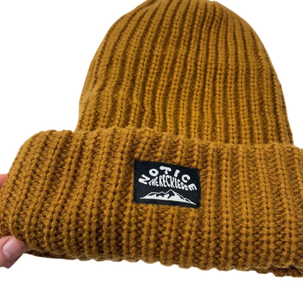 Young & Reckless Mens Mustard Yellow Ribbed Knit Cuffed Beanie Hat Logo Patch